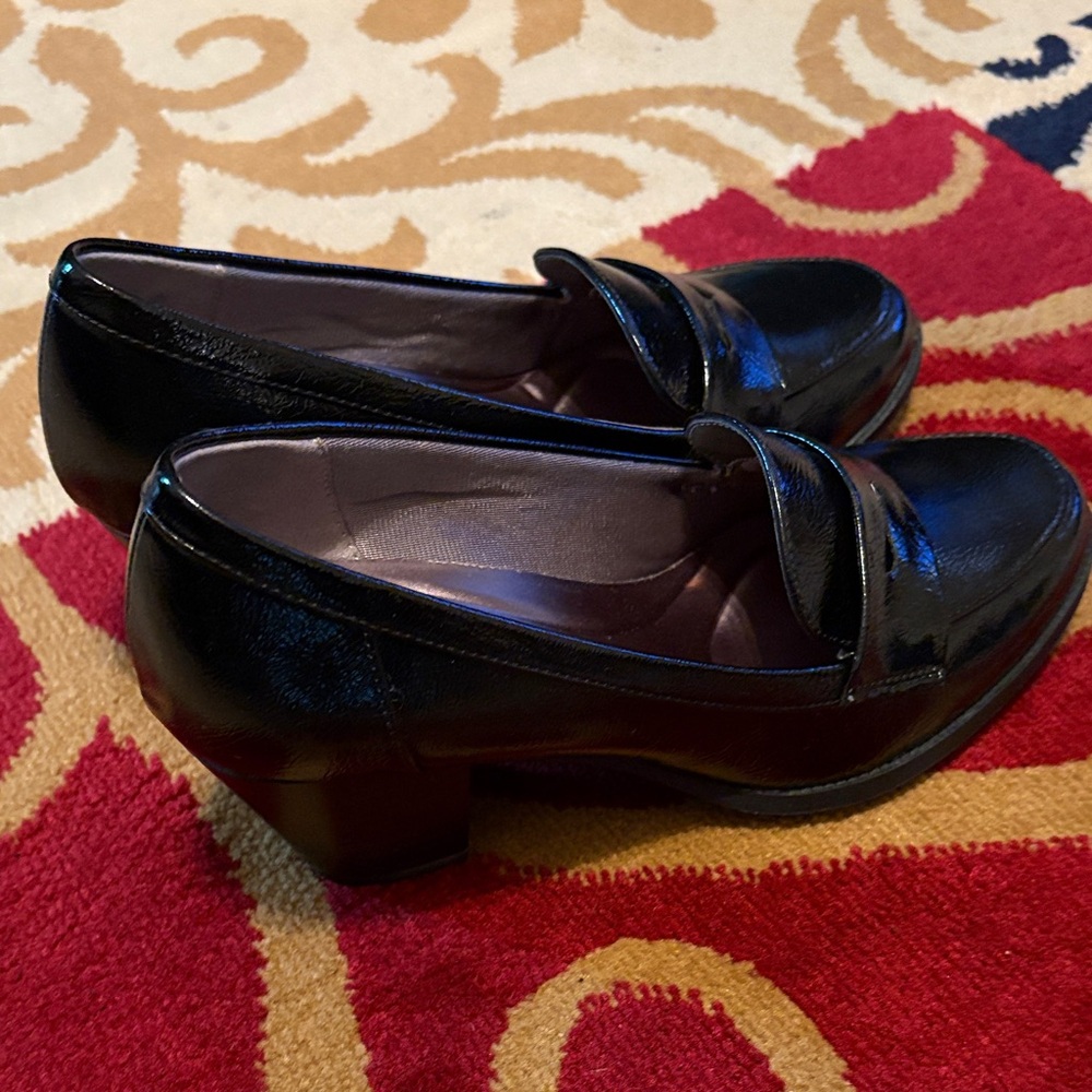 Sleek Black Women's Loafers